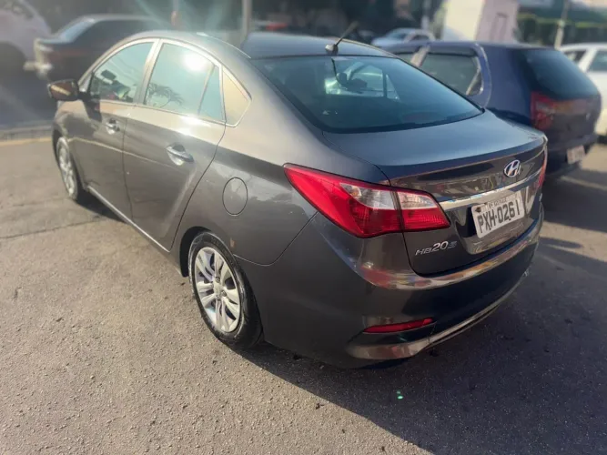 Hyundai HB20S C.plus/c.style 1.6 Flex 16V Mec.4p 2016