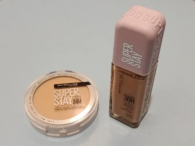 corretivo e pó maybelline super stay