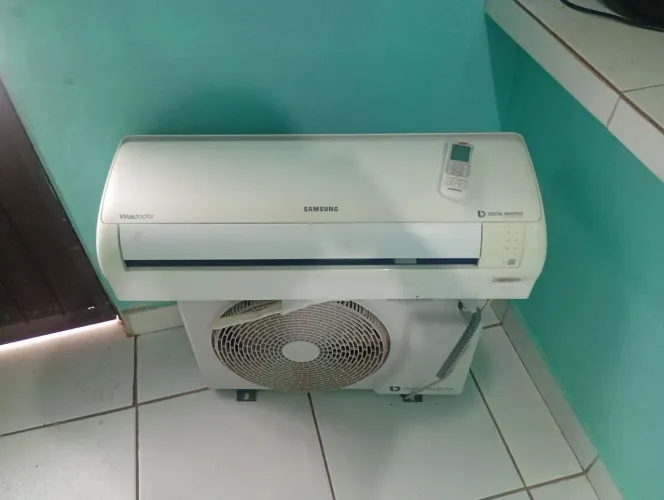 Ar-condicionado Samsung inverter 9 mil BTUs 