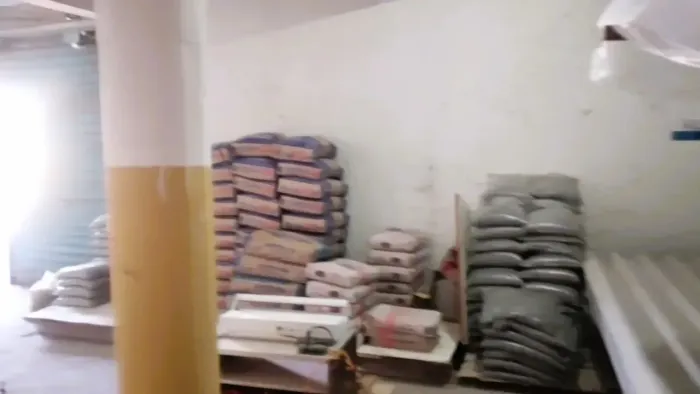 Material de Construção na Zona Leste. Ref: 1610