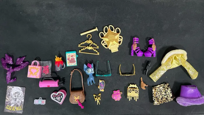 Lote Monster High Acessórios Clawdeen Skultimate, Cupido, Skelita