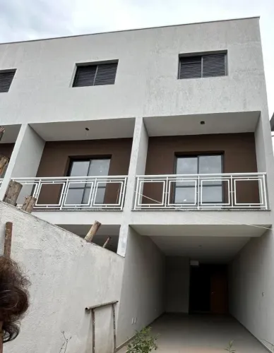 SOBRADO NOVO Á VENDA - JARDIM MONTE KEMEL
