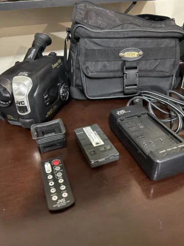 JVC GR-AX720U Compact VHS-C Original + Bolsa + Controle + Carregador | Vintage 1997
