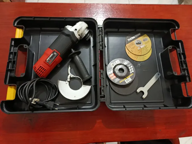 Esmerilhadeira Black Decker 110v semi-nova, sp, zona sul! 