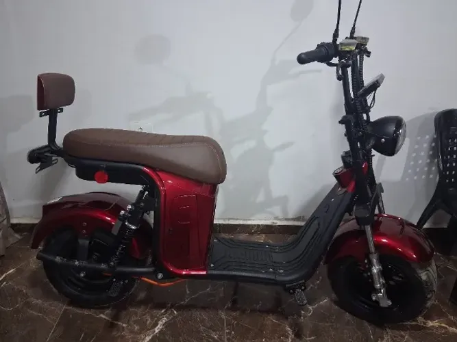 Scooter R13 Vermelha