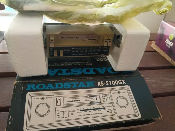 Toca fita carro Roadstar RS - 5100 GX