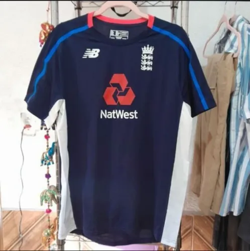 Camisa new balance nova importada da inglaterra