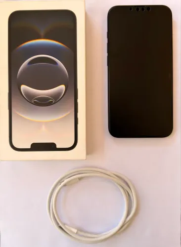 iPhone 16e