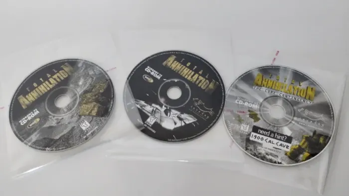 Total Annihilation PC 2 CDs + 1 CD expansão