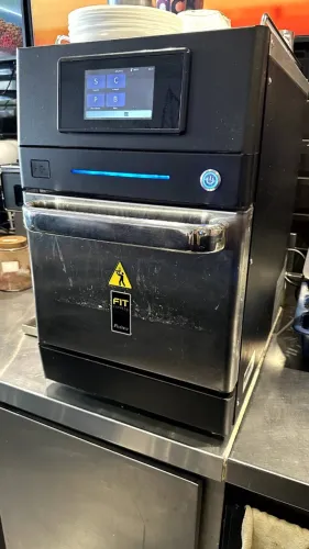 FORNO INDUSTRIAL PRATICA FIT EXPRESS PARA RESTAURANTES CAFETERIAS LANCHONETES