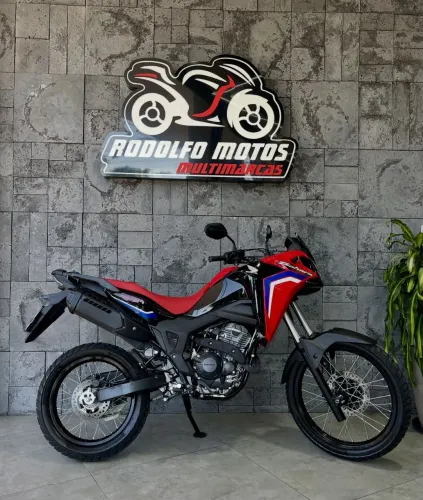 Honda SAHARA RALLY 2026 apenas 1000 km