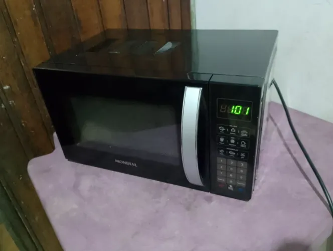 Microondas SEMI NOVO