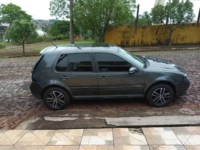 Volkswagen Golf Sportline 1.6 MI Total Flex 8V 4P 2013