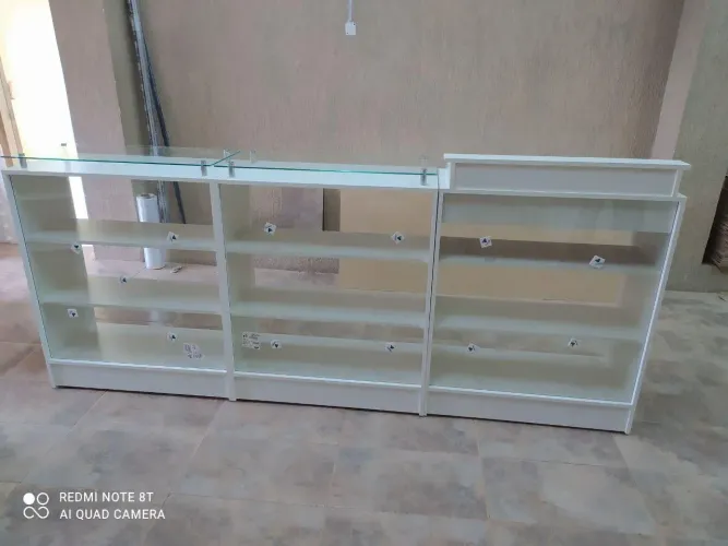 BALCÃO VITRINE COM TAMPO DE VIDRO E CAIXA FECHADO - NOVO - ENTREGA RÁPIDA