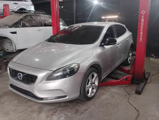Caixa Direção Elétrica Volvo V40