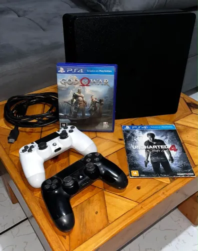 PlayStation 4 Slim