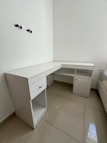 Mesa Penteadeira/Escrivaninha