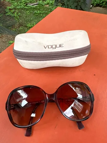 Óculos de sol VOGUE