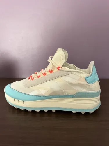 Tênis Reebok Legacy 83 - Feminino