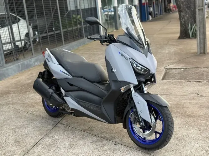 Xmax 250 Abs