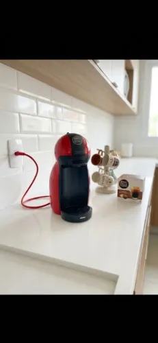 Cafeteira Nescafé Dolce Gusto Piccolo - Compacta e Prática