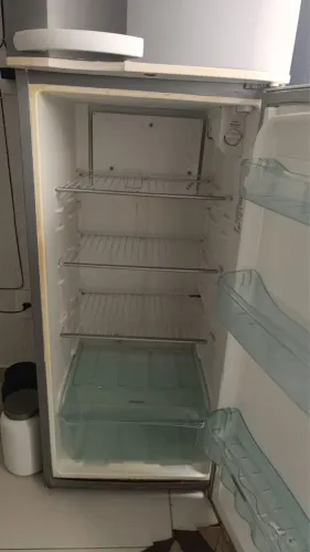Geladeira Yampi DC34 - Para conserto