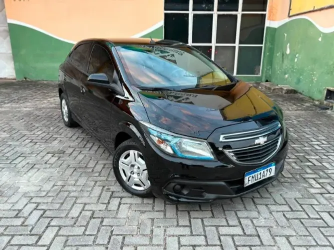 Chevrolet Onix Hatch LT 1.4 8V Flex Power Mec. 4P 2015
