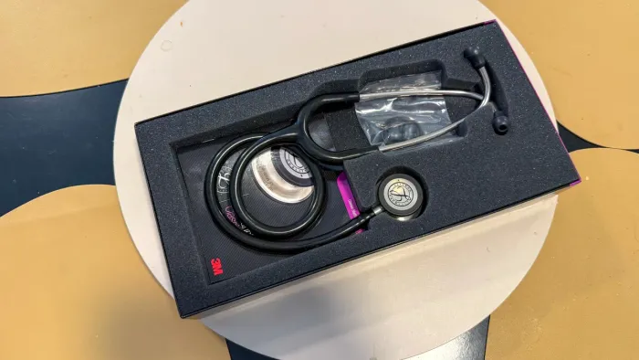 Estetoscópio Littmann Classic III (NOVO)