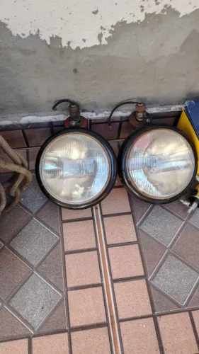 Farol auxiliar Scania