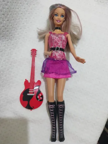 Barbie quero ser estrela de rock.