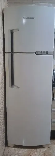 Geladeira branca Brastemp
