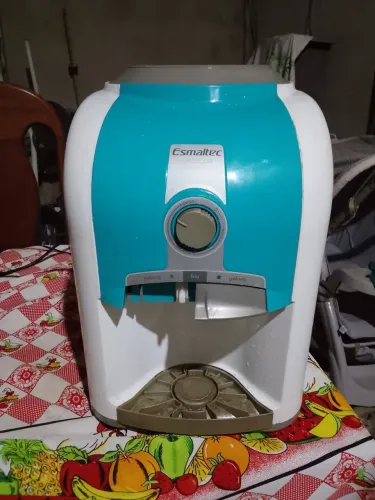 Bebedouro elétrico