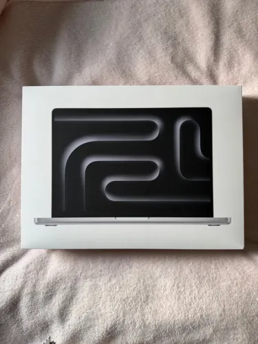 MacBook m5 16/512 13? Silver - LACRADO