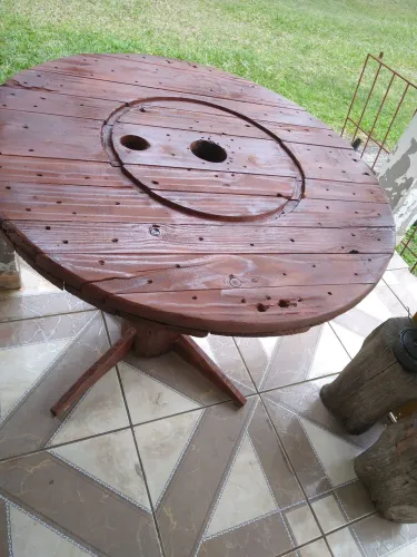 Mesa rústica 