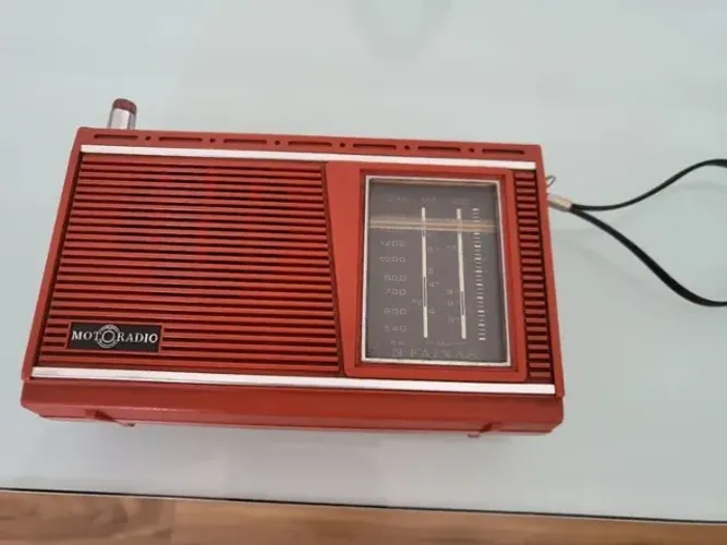 Radio motorradio ótimo estado 