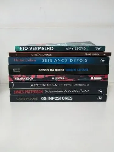 Conjunto com 8 livros, estilos diversos. Vendidos separadamente, também.