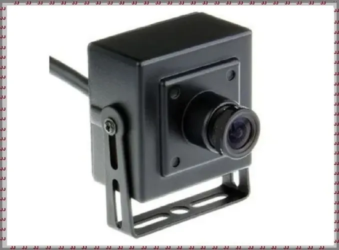 Mini Câmera Ahd preta 1,3 mp e suporte 930