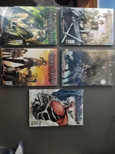 Mangás Ataque de titãs em ótimo estado!