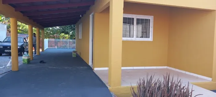 VDO EXCELENTE CASA 2 QUARTOS RECÉM REFORMADA E ESCRITURADA