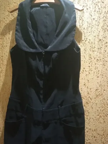 Macacão feminino preto alfaiataria