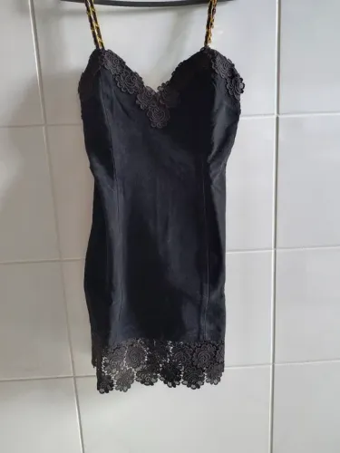 Vestido de Festa de Couro