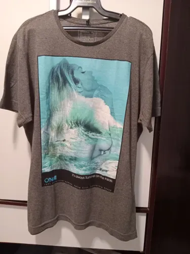 Camiseta o'neill regular fit, tamanho M, cor cinza