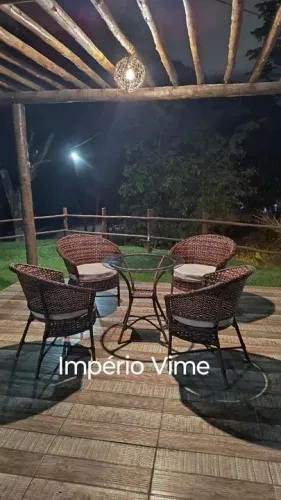 Cadeiras de Vime ( fibra sintética )