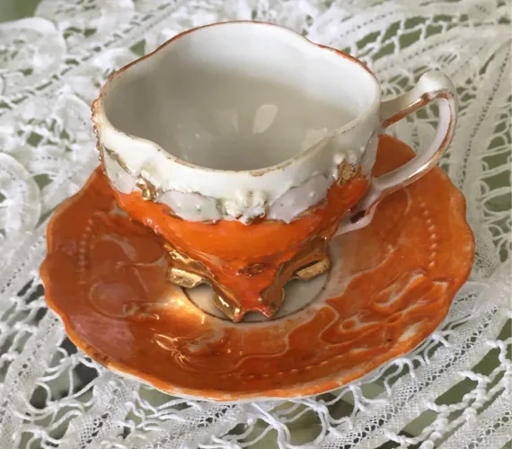 Antiga Xícara de Café Isabelina