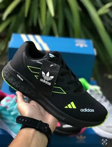 tenis esporte preto