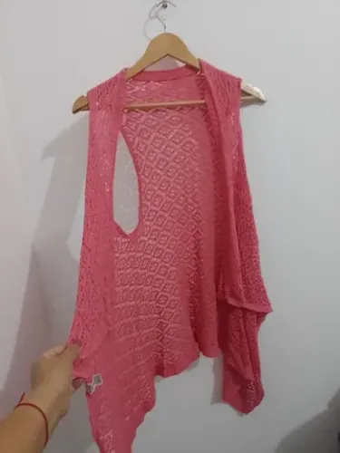 Colete rosa de tricô 
