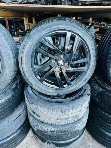 Jogo de Roda Peugeot 208 195/55R16