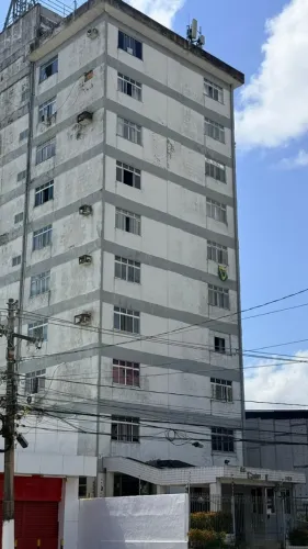 Apto mobiliado, 1 suíte, 1 vaga no Ed. Godoy V