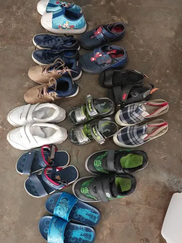 Vendo sapatos infantis 