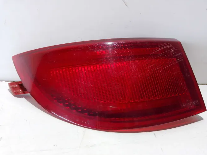 Refletor Parachoque Traseiro Direito Fiat Strada2018 5205912